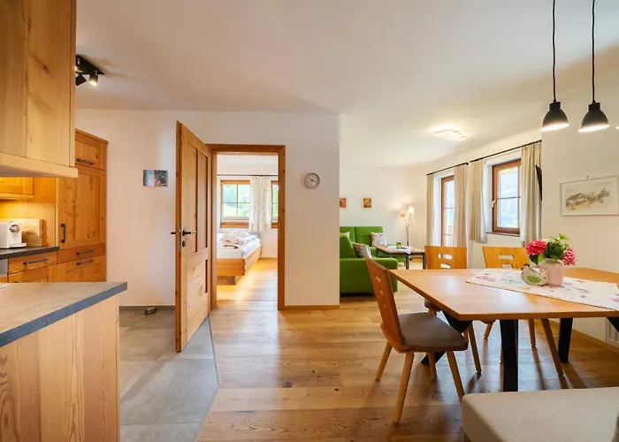 Gutzingerhof Farm stay Bad Kleinkirchheim